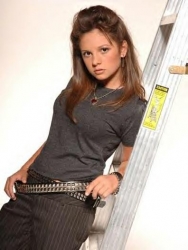 Photos de Mackenzie Rosman - Photoshoot John Sciulli - 17